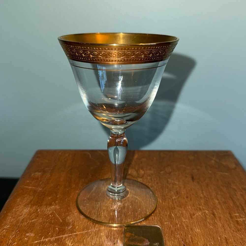 Like New Glastonbury - Lotus Bracelet Pattern Gold Encrusted Cordial Glasses …